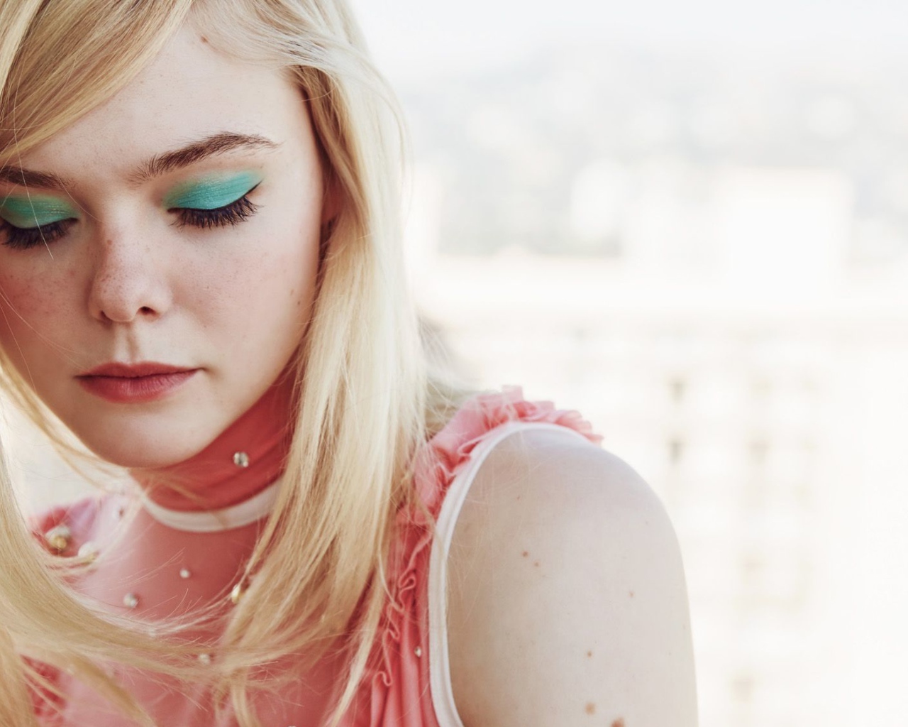 Красивая нежная блондинка, актриса Эль Фаннинг 