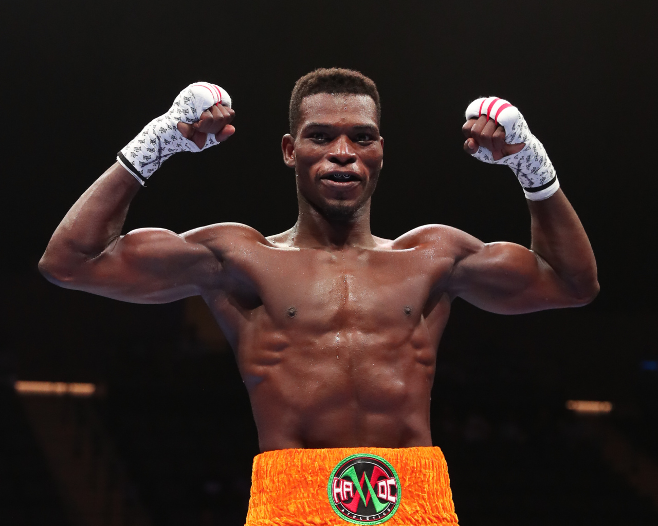 Боксер Ричард Комми на ринге