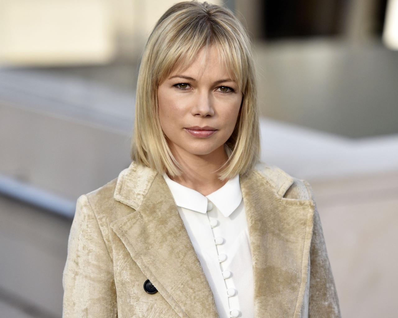 Стильная блондинка, актриса Мишель Уильямс