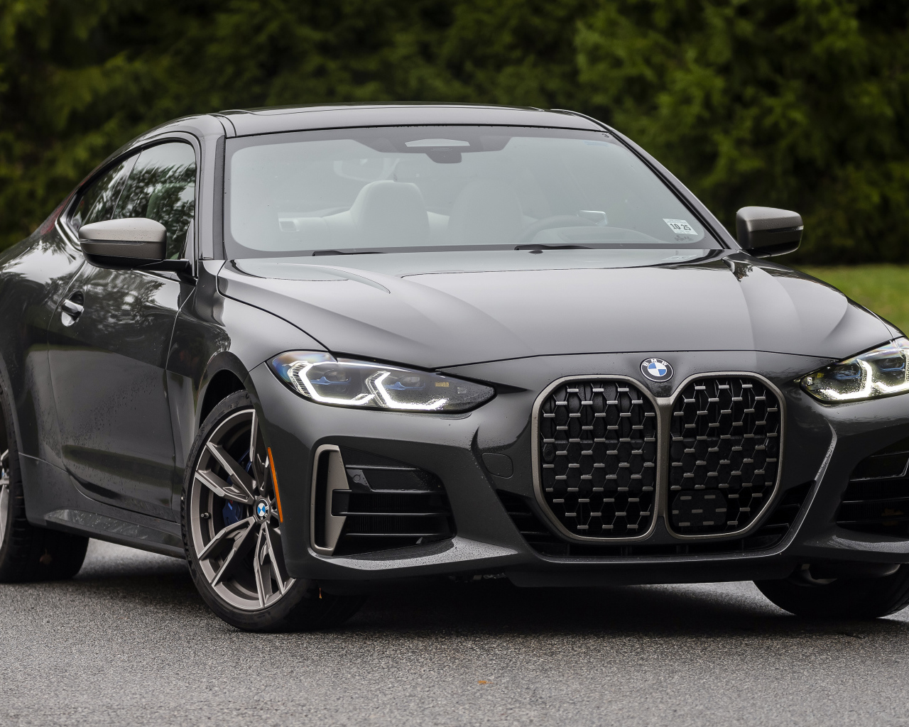 Черный BMW M440i XDrive, 2021 года