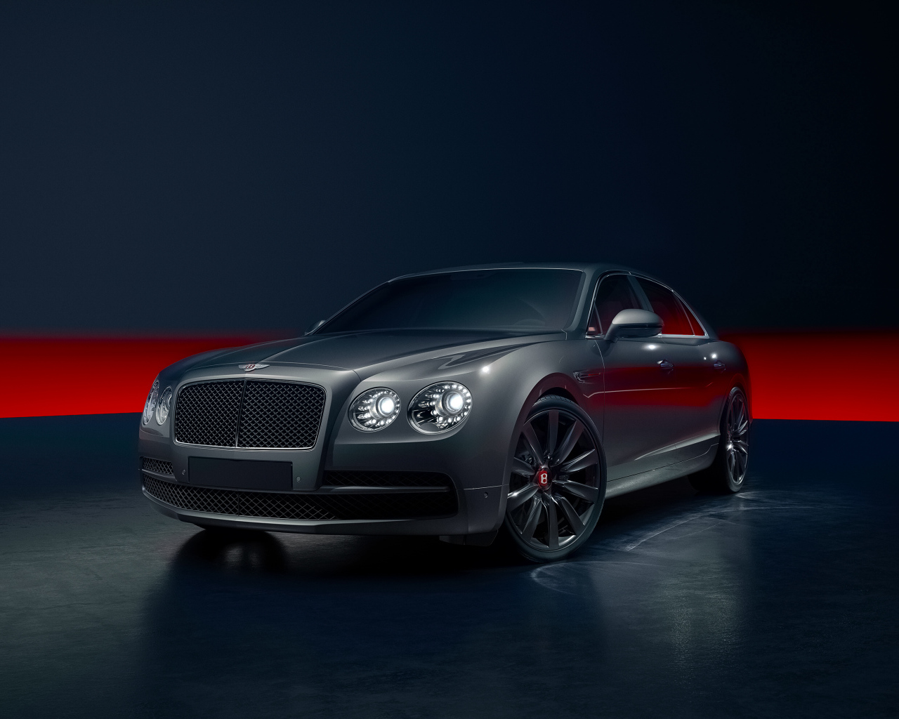 Стильный дорогой автомобиль Bentley Flying Spur 