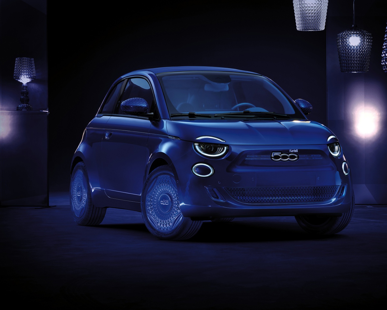 Миниатюрный автомобиль Fiat 500 Kartell 2020 года