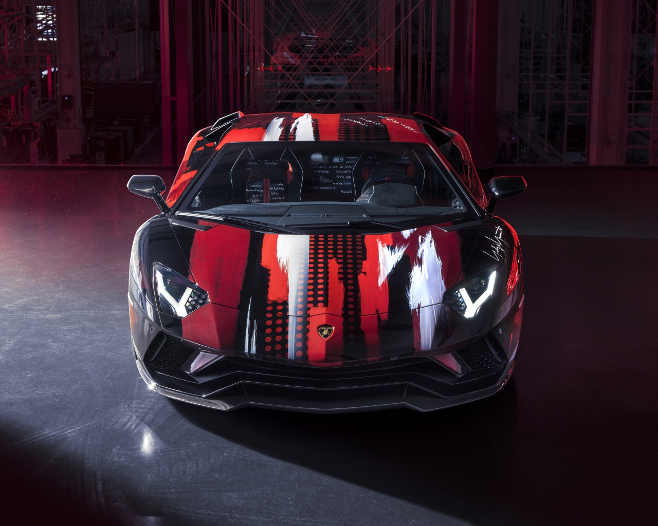 Спортивный автомобиль  Lamborghini Aventador S, 2021 года вид спереди