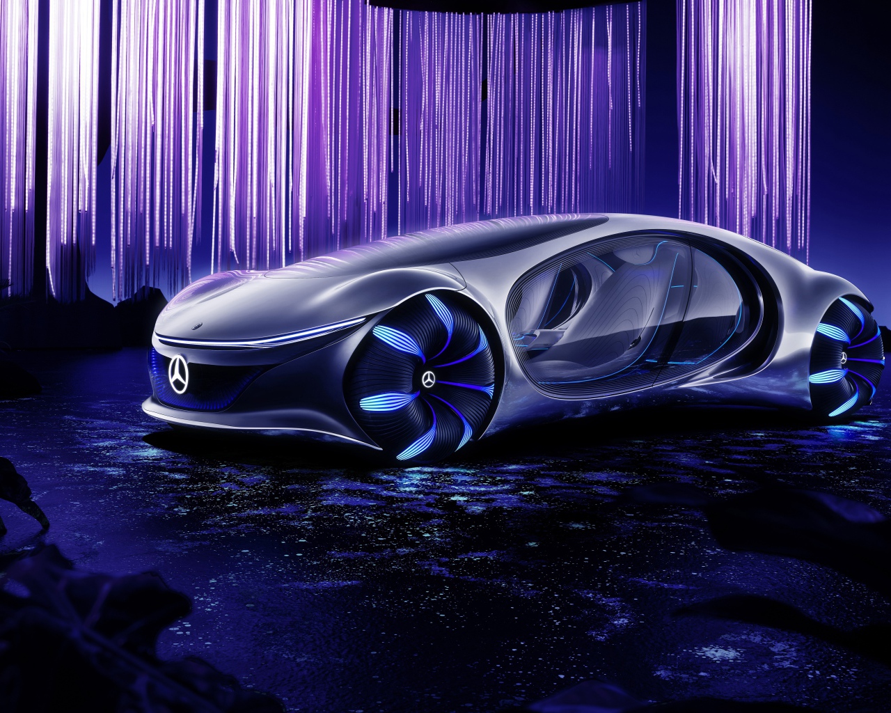 Футуристический автомобиль Mercedes-Benz VISION AVTR 2020 года в неоновом цвете