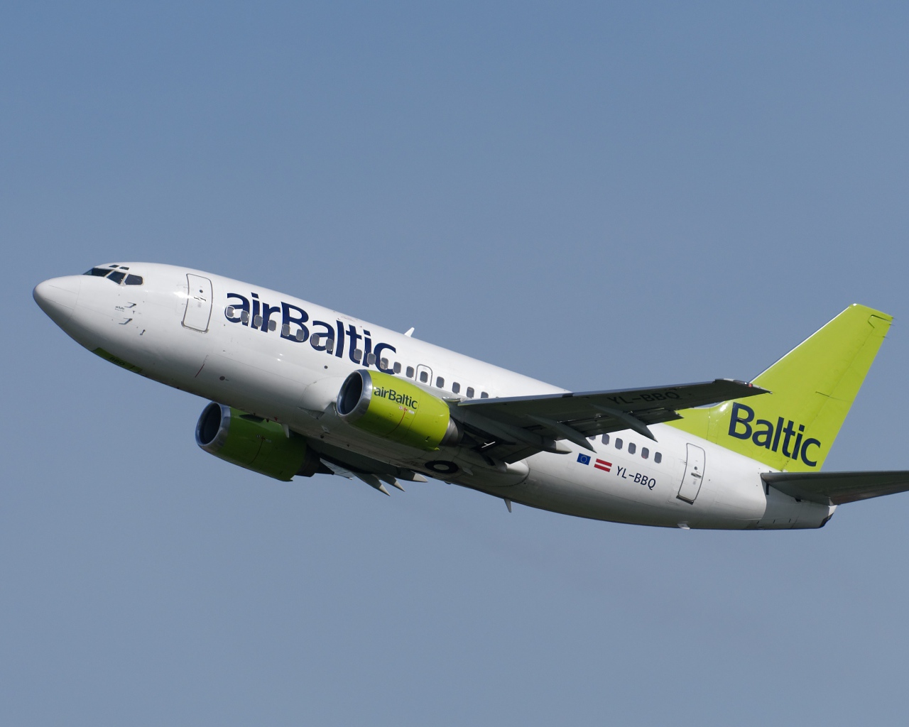 Пассажирский самолет Boeing YL-BBQ авиакомпании Air Baltic