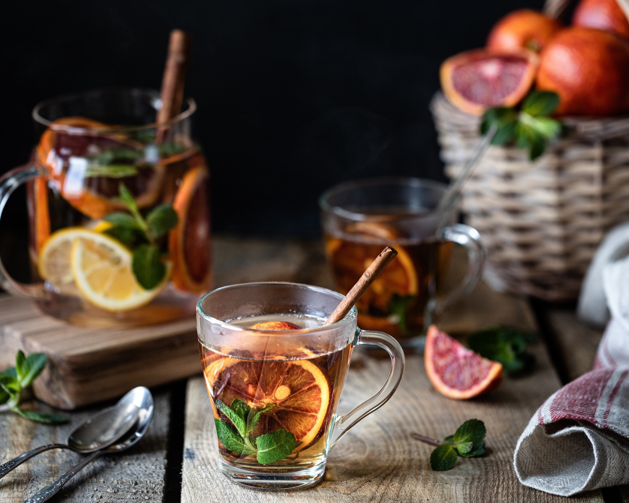 Вкусный чай с мятой и сушеными лимонами