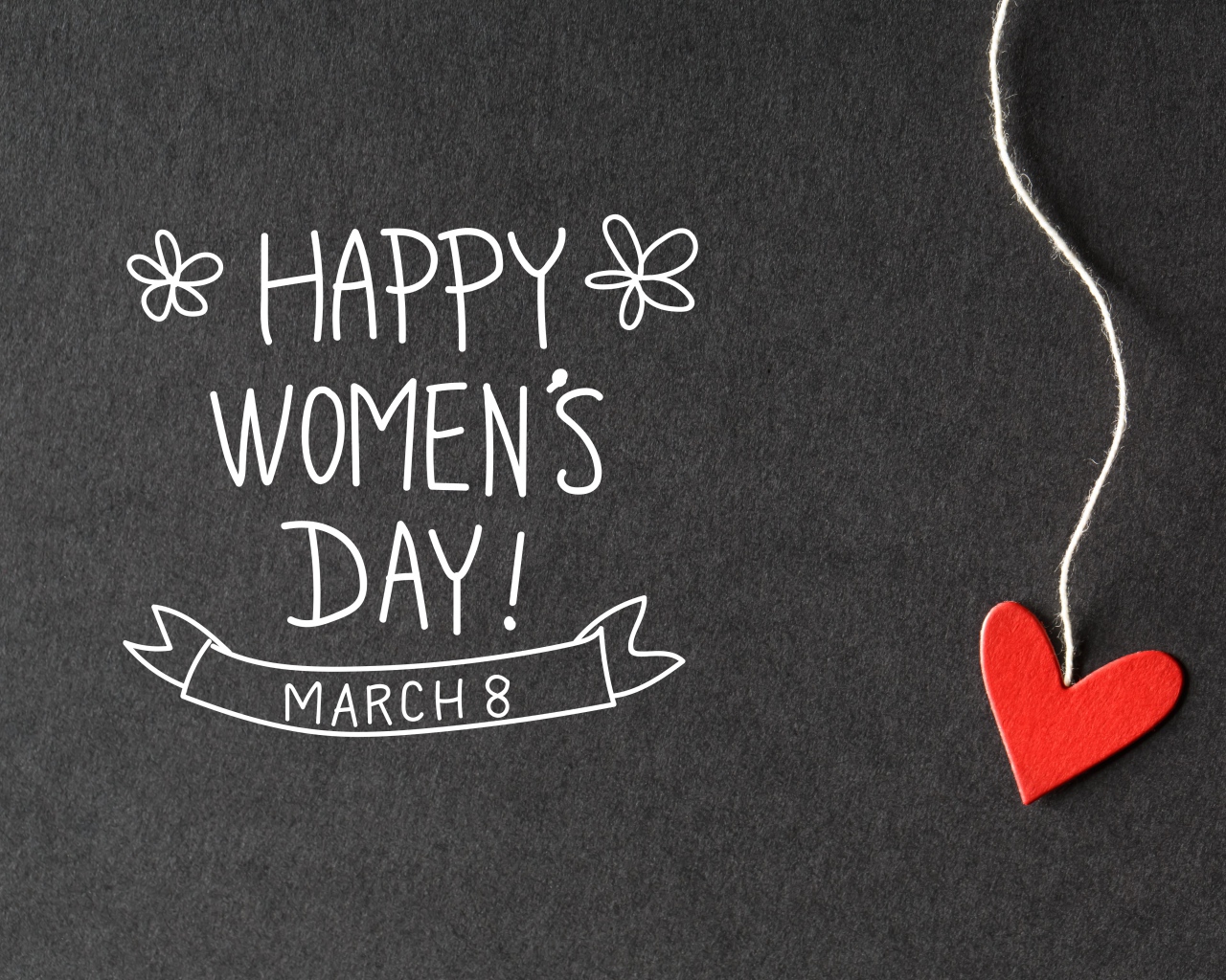 Надпись на сером фоне на Международный женский день 8 марта
