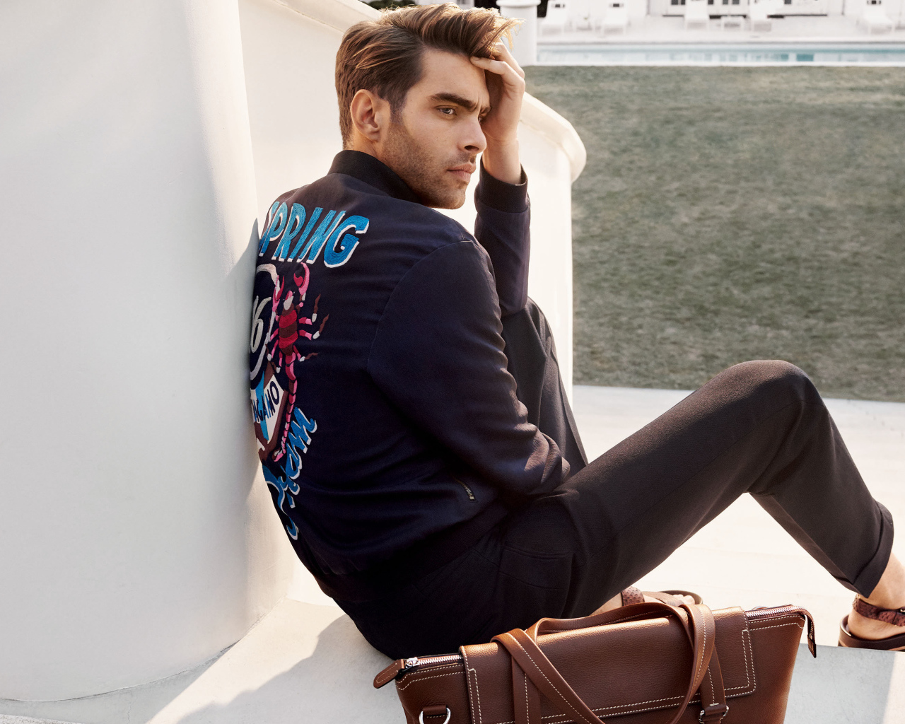 Красивый мужчина, испанский актер Джон Кортахарена