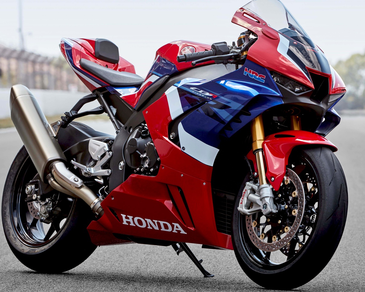 Спортивный мотоцикл  Honda CBR1000RR R SP, 2020 года