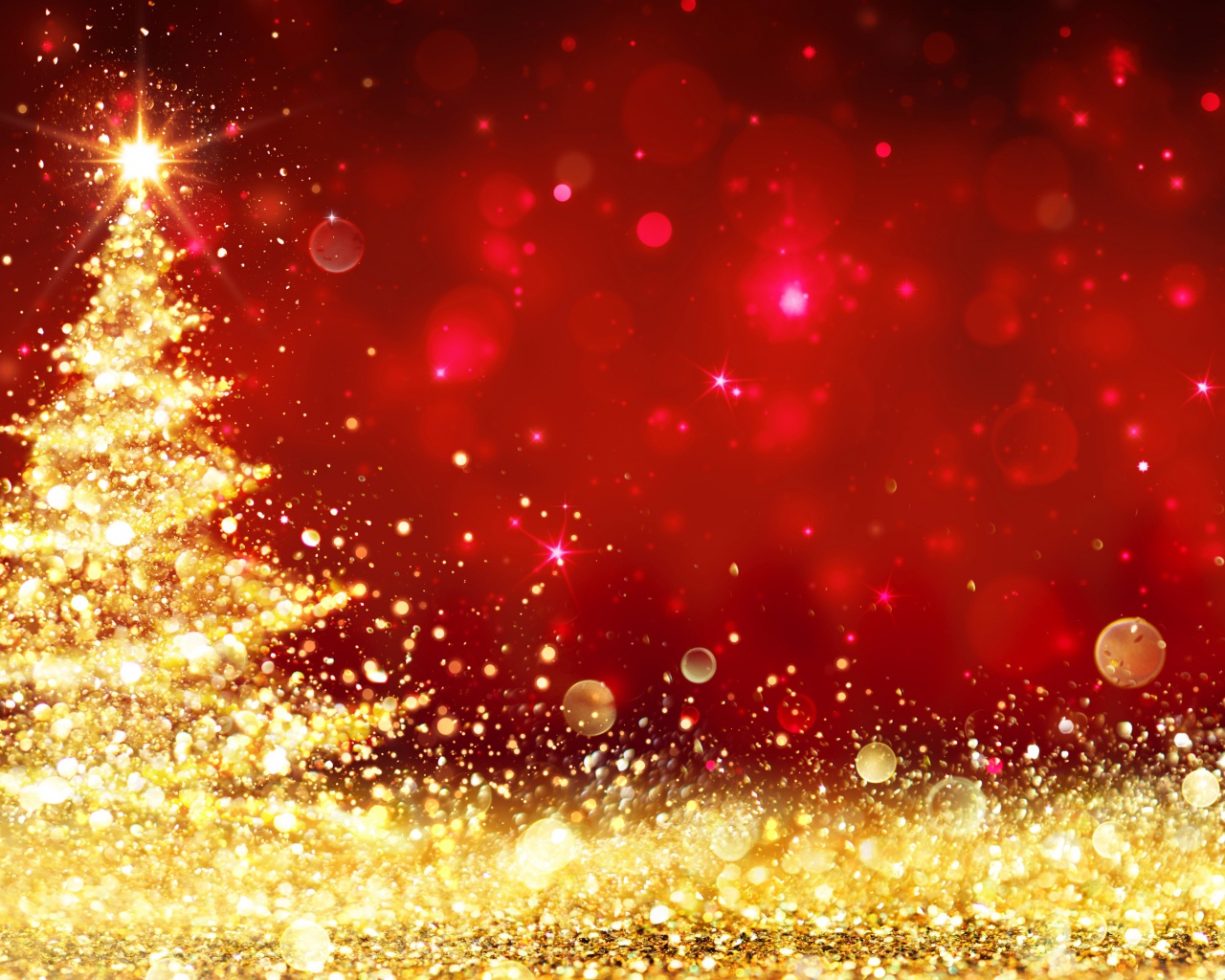 Красивая золотая ель на красном фоне, шаблон для поздравления 