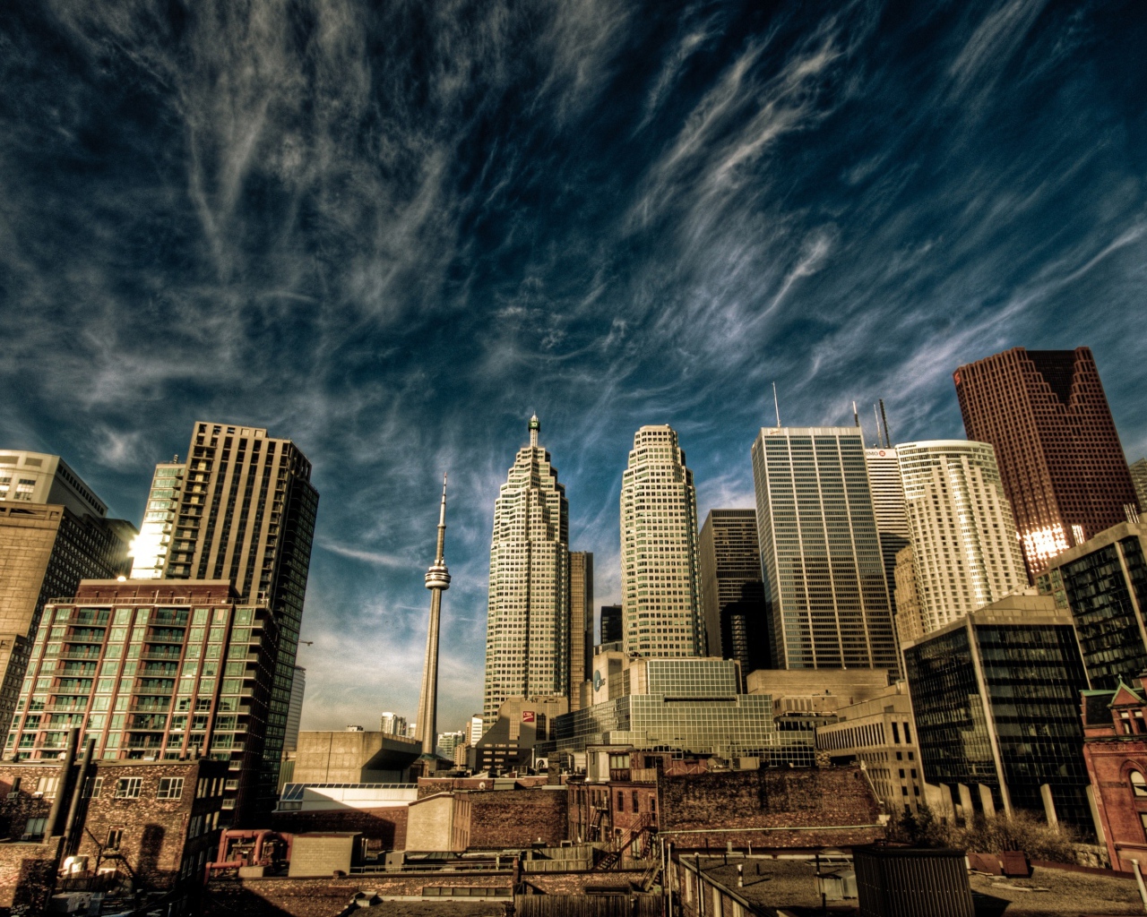 Небоскребы Торонто под красивым небом, Канада