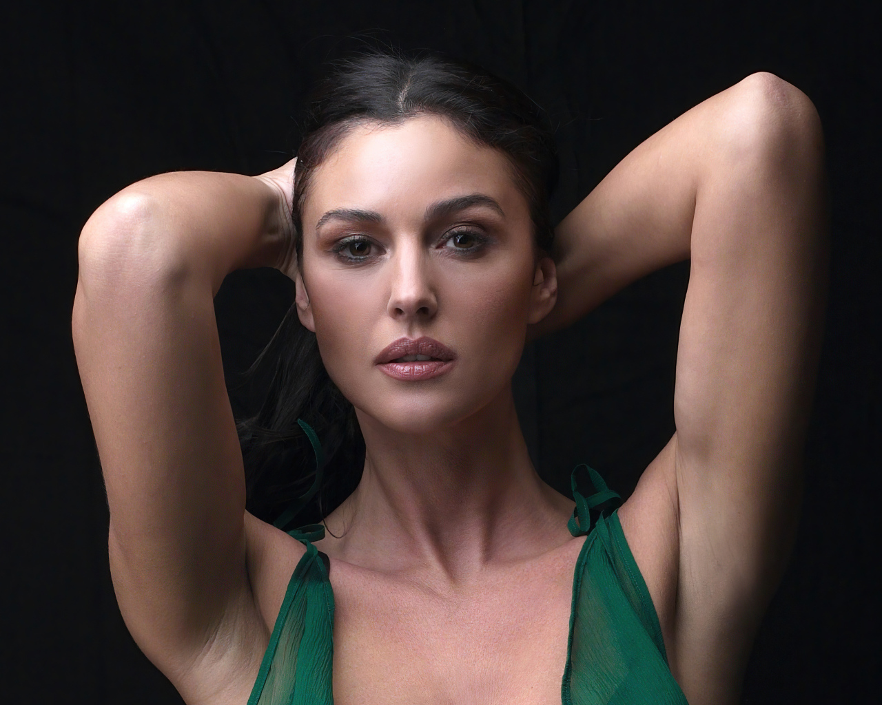 Элегантная итальянская актриса Моника Беллуччи