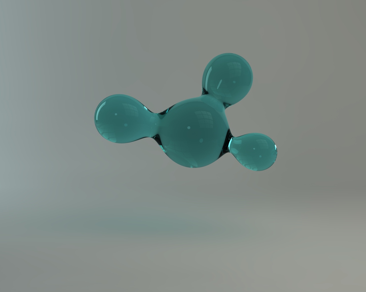 Фигурная голубая кристальная масса на сером фоне