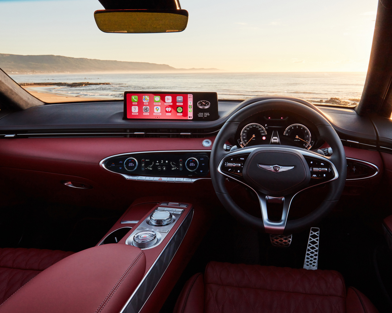 Красный кожаный салон Genesis GV70 2.5T AWD 2021 года