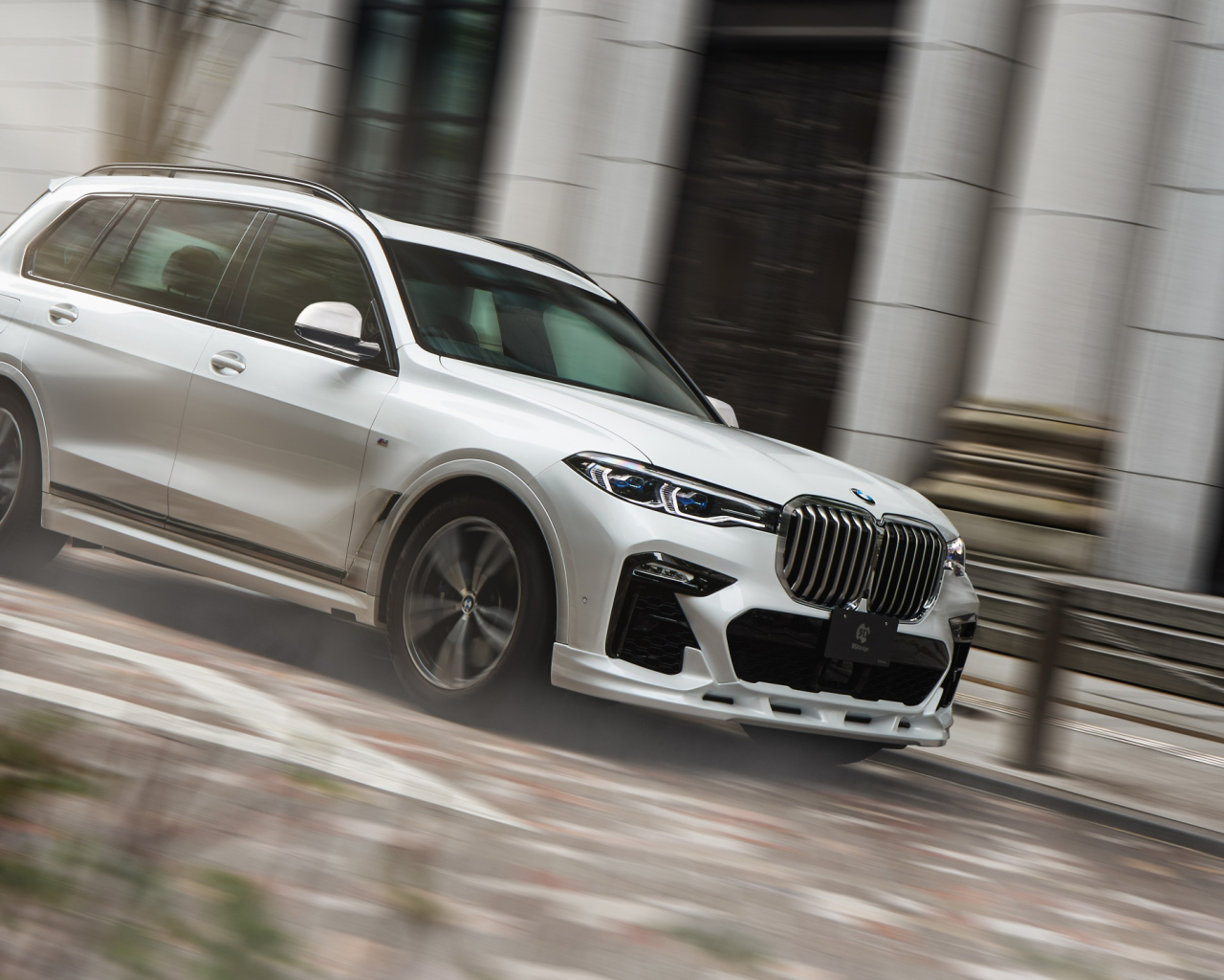 Быстрый  BMW X7 XDrive35d M Sport 2021 года в городе 