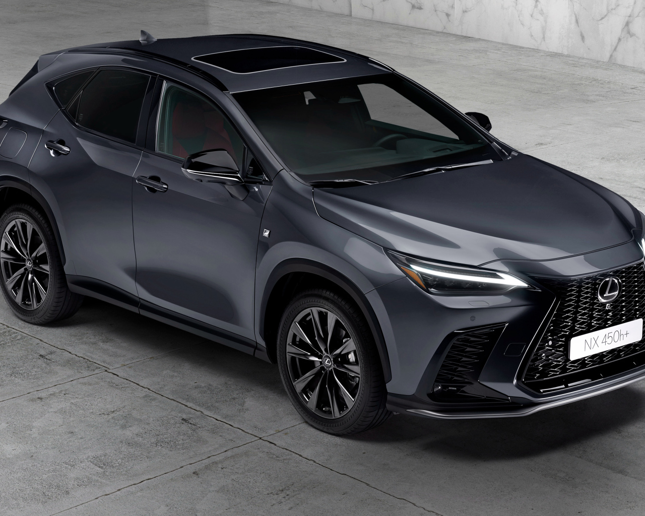 Кроссовер Lexus NX 450h+ F SPORT 2021 года
