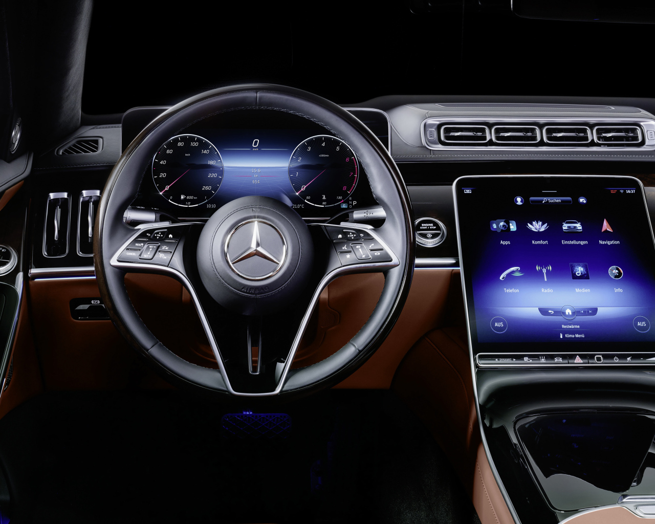 Салон автомобиля Mercedes-Benz S 680 Guard 4MATIC 2021 года 