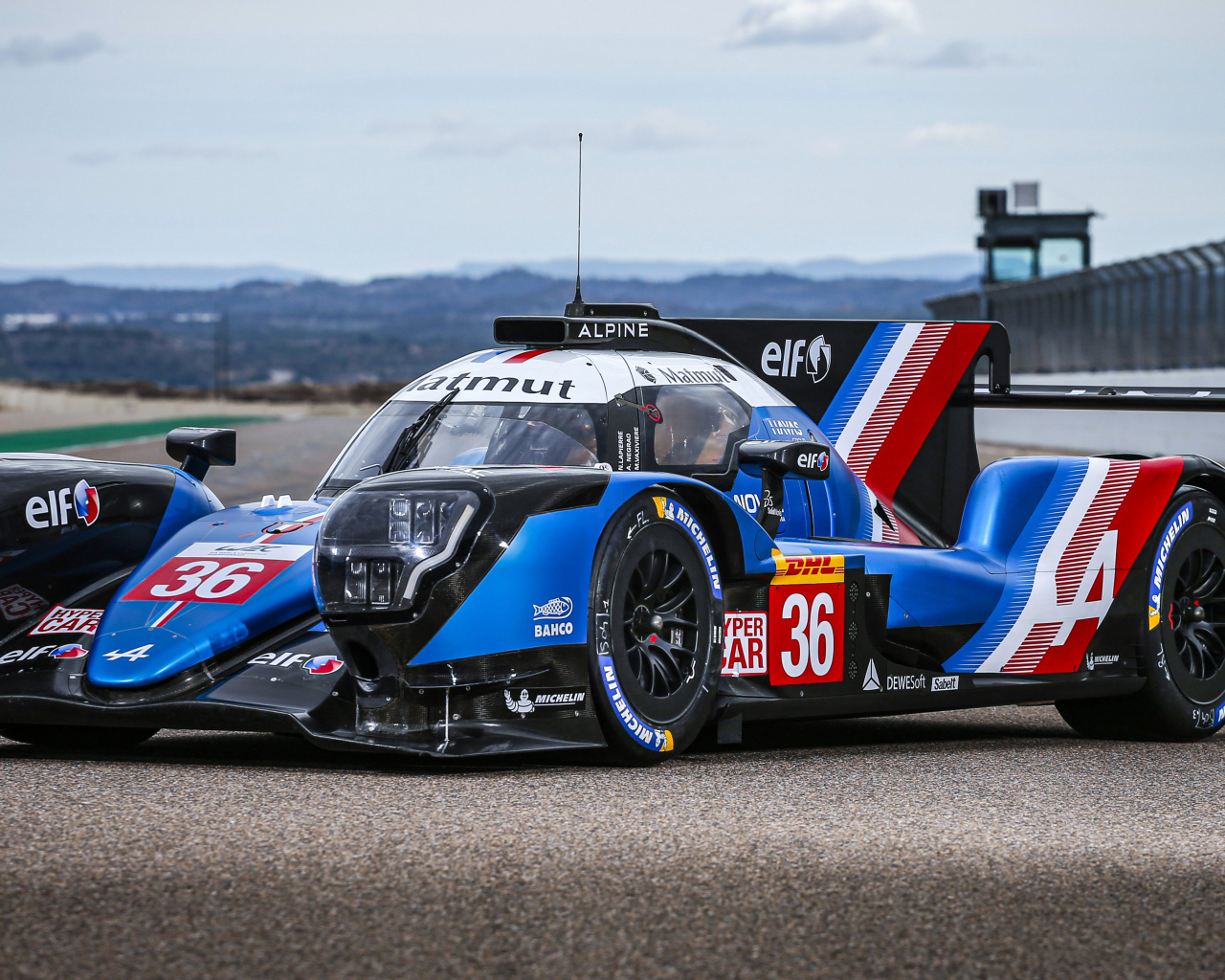 Гоночный автомобиль Alpine A480 2021  года на трассе