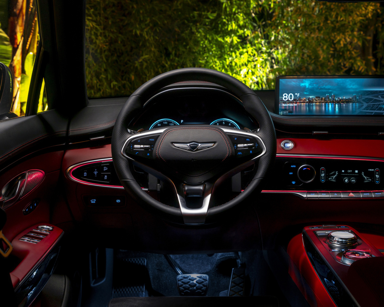 Салон автомобиля Genesis GV70 3.5T AWD, 2022 года