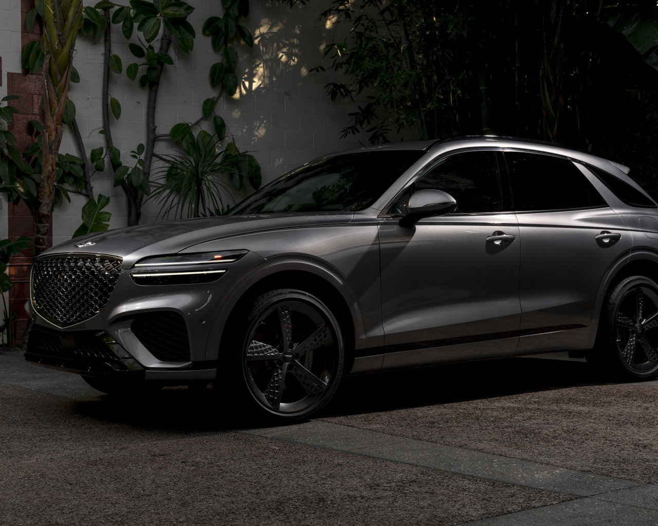 Стильный автомобиль  Genesis GV70 3.5T AWD, 2022 года