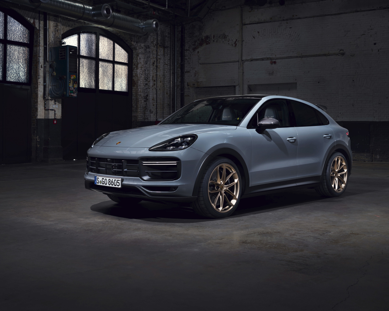 Кроссовер Porsche Cayenne Turbo GT 2021 года
