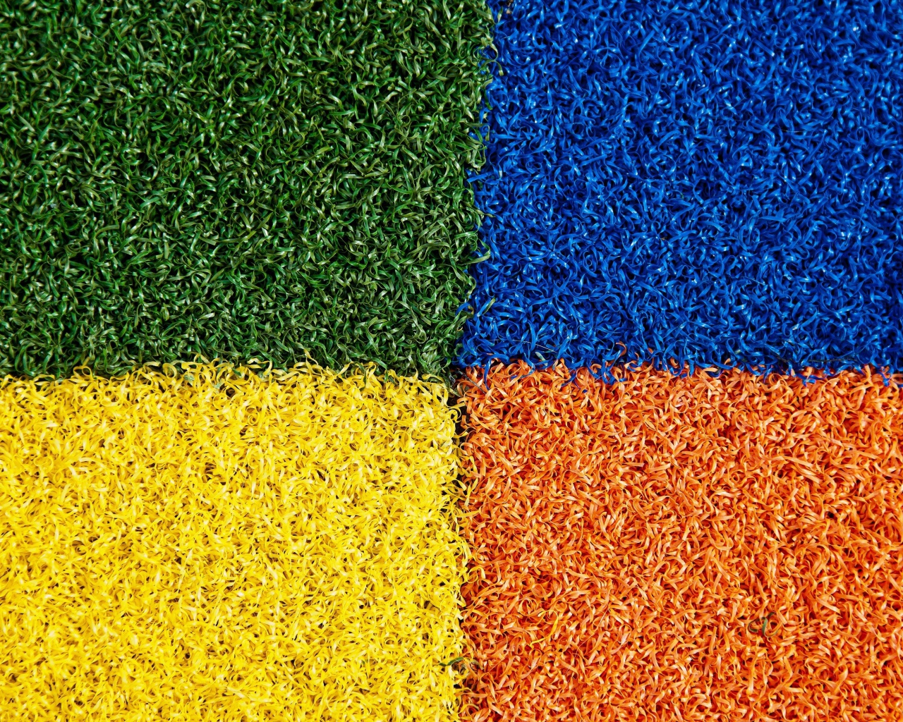 Четырехцветное ковровое покрытие 