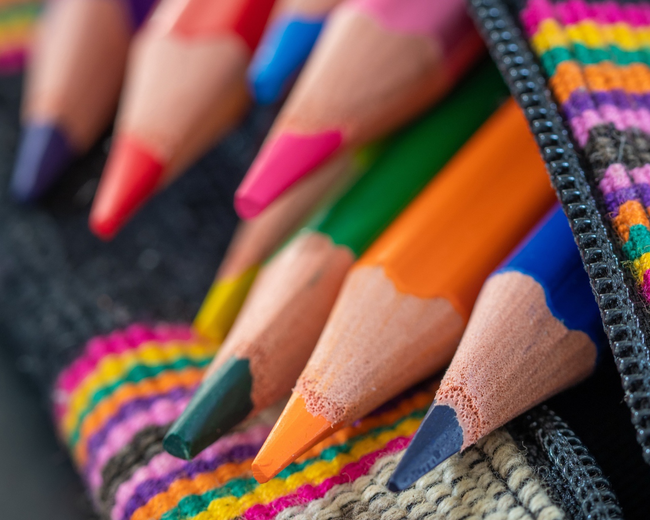 Острые заточенные карандаши в пенале