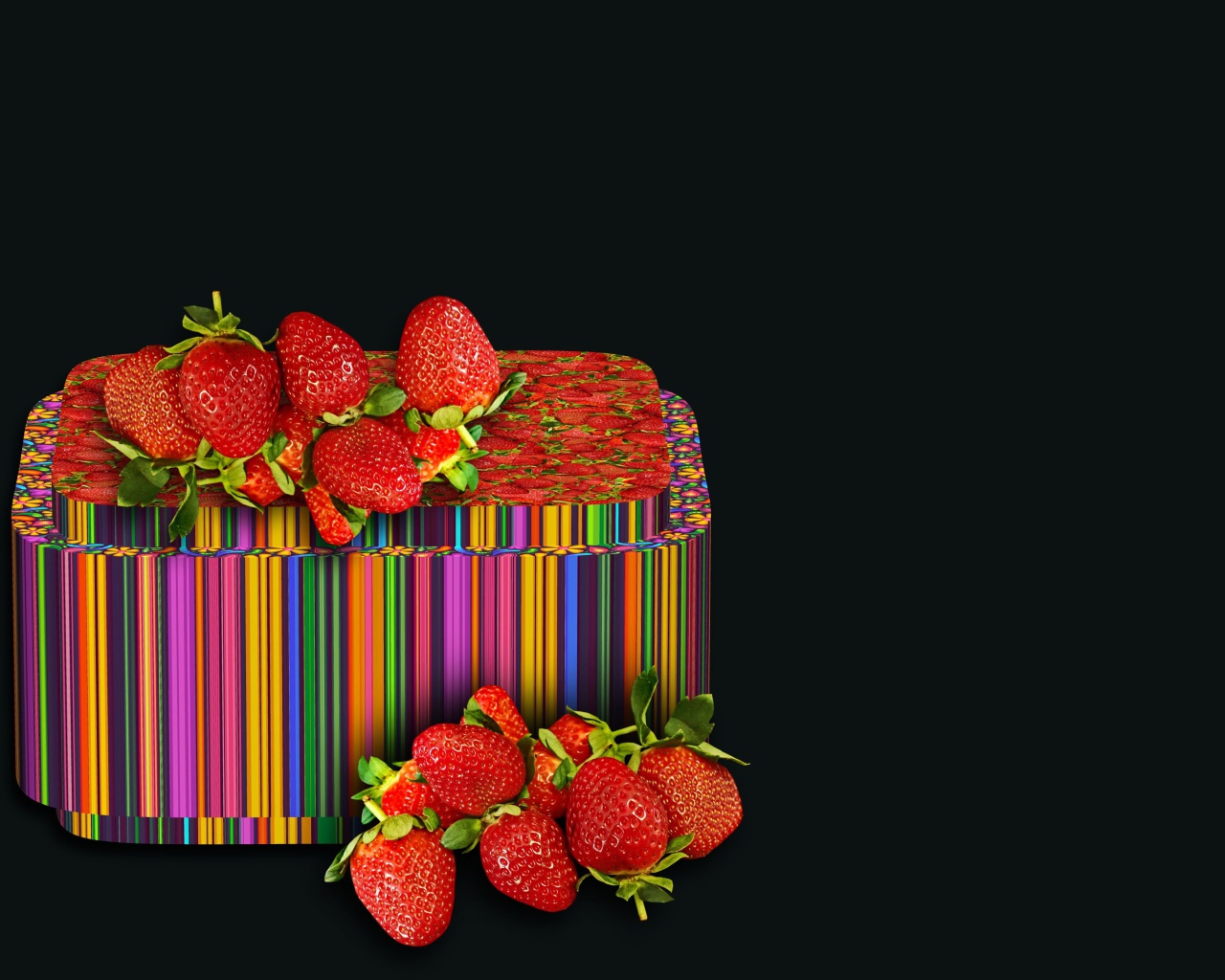 Разноцветная шкатулка с клубникой на черном фоне 