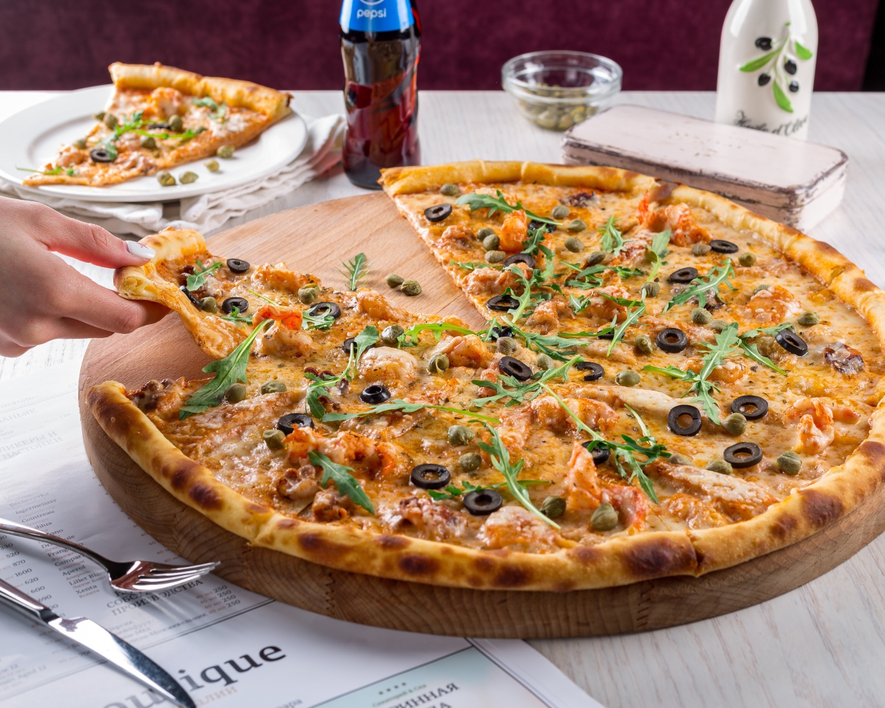 Пицца с оливками с тонкой корочкой 