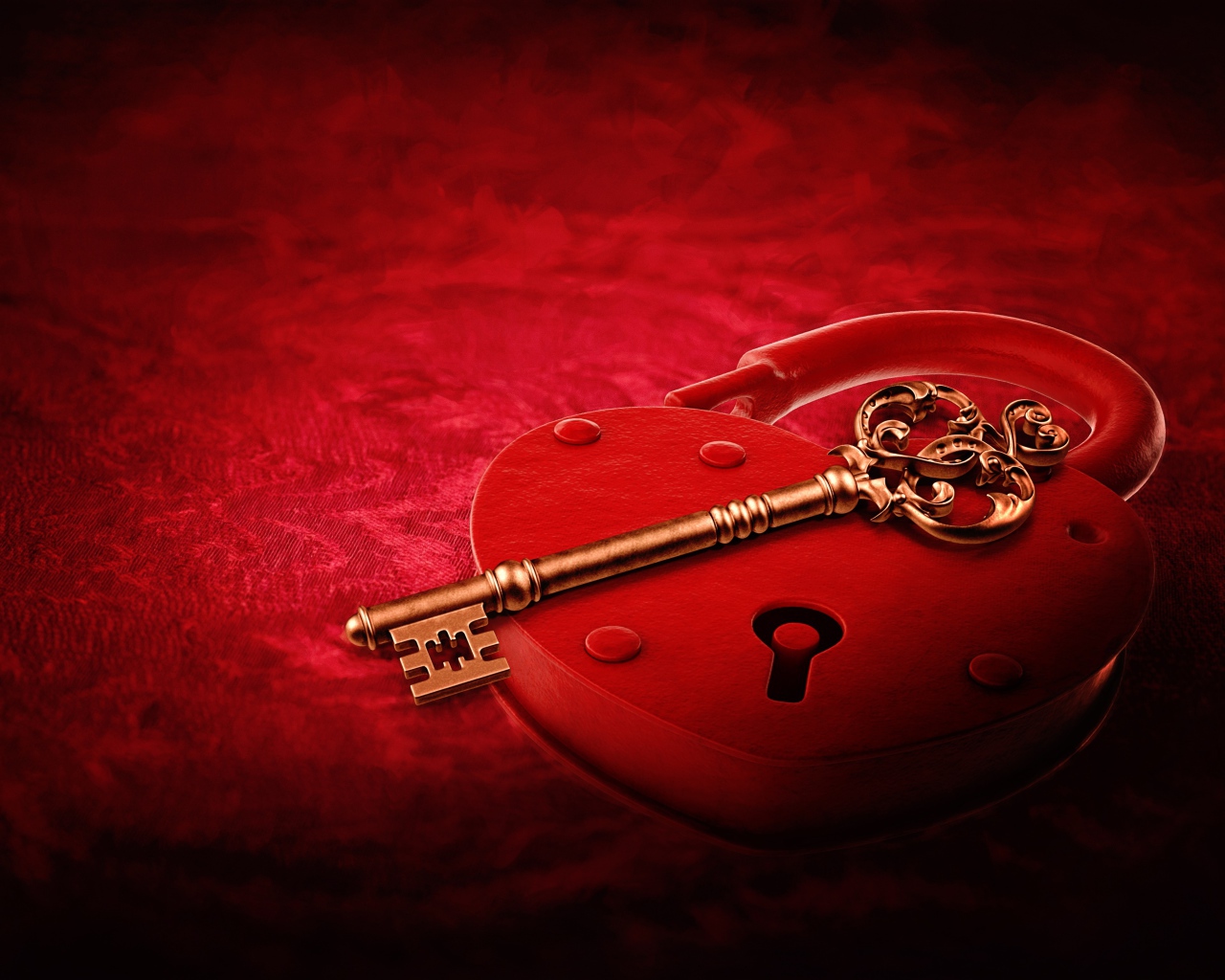 Красный замок для влюбленных в форме сердца с ключом