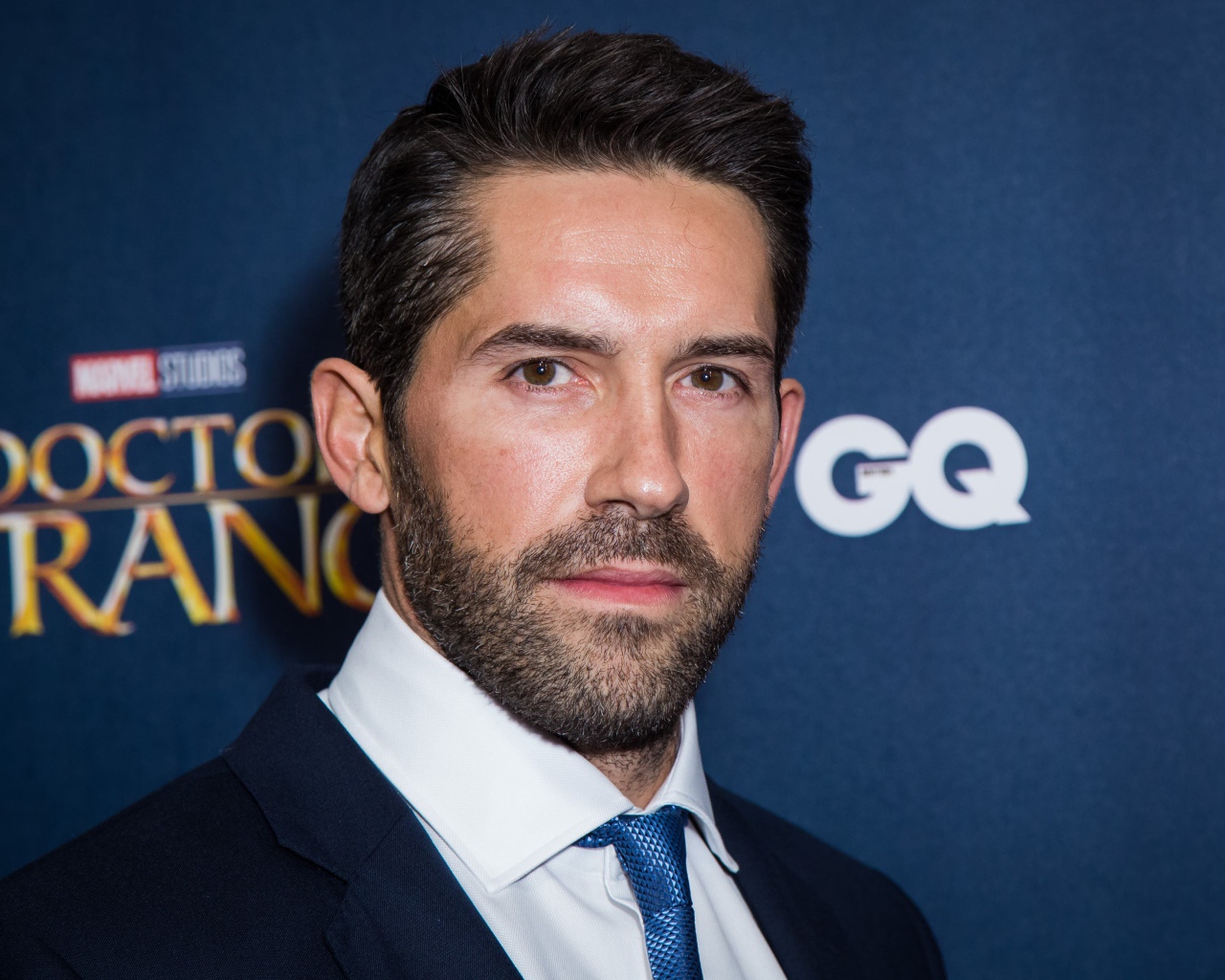 Английский актер Скотт Эдкинс