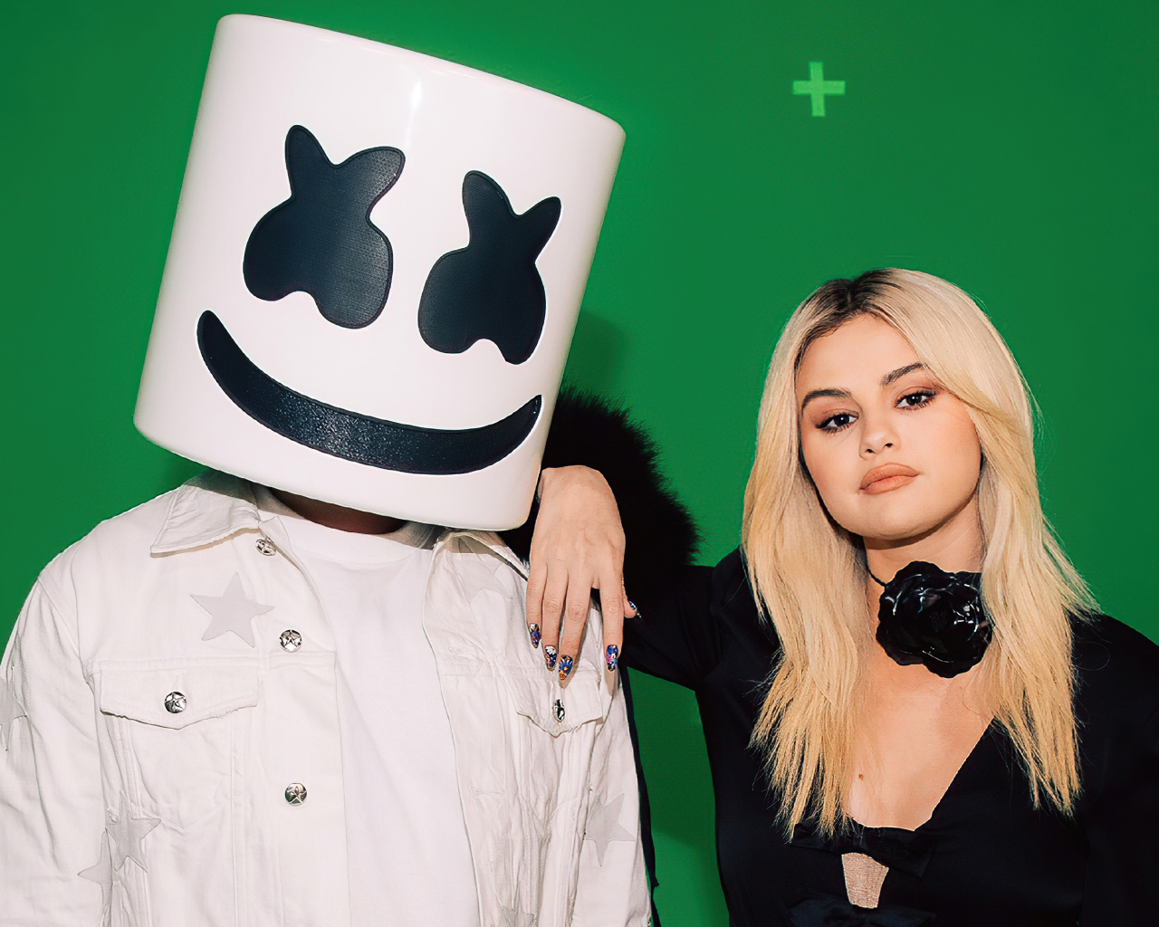 Певица Селена Гомес с диджеем Маршмеллоу