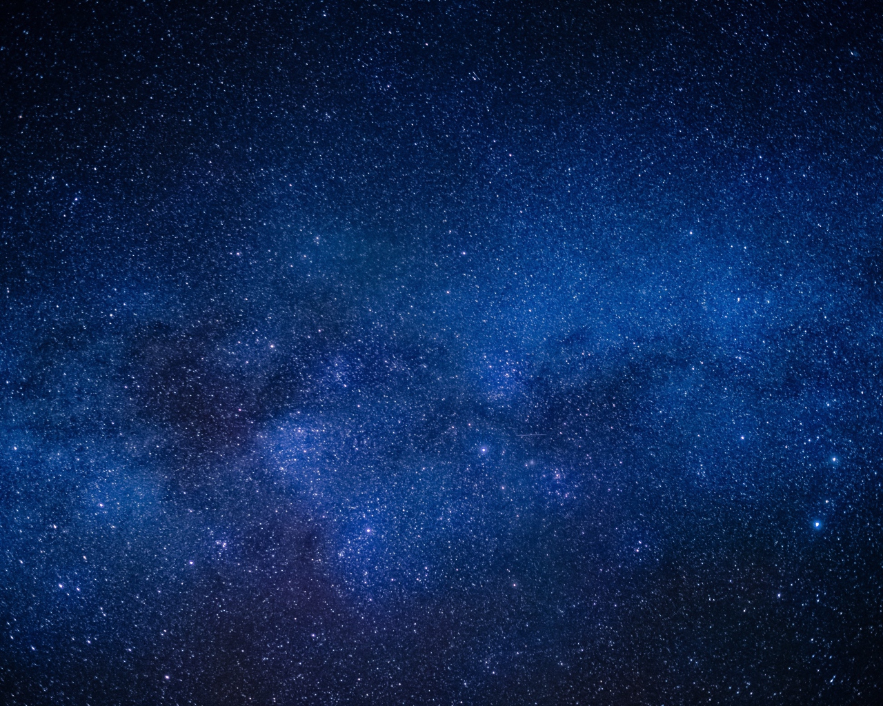 Красивое звездное небо ночью