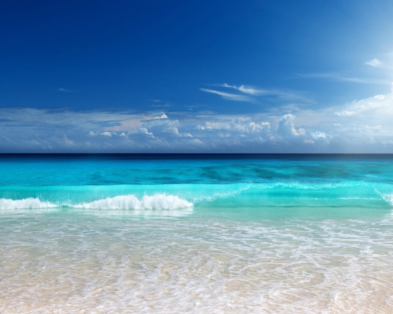 Красивый вид на морской горизонт 