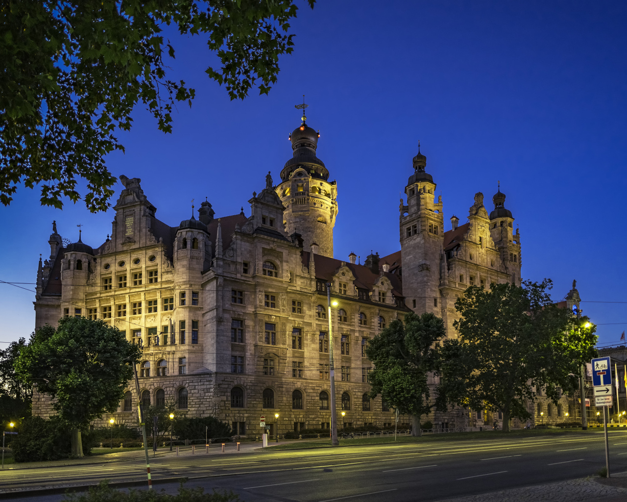 Здание Новая ратуша в городе Лейпциг, Германия
