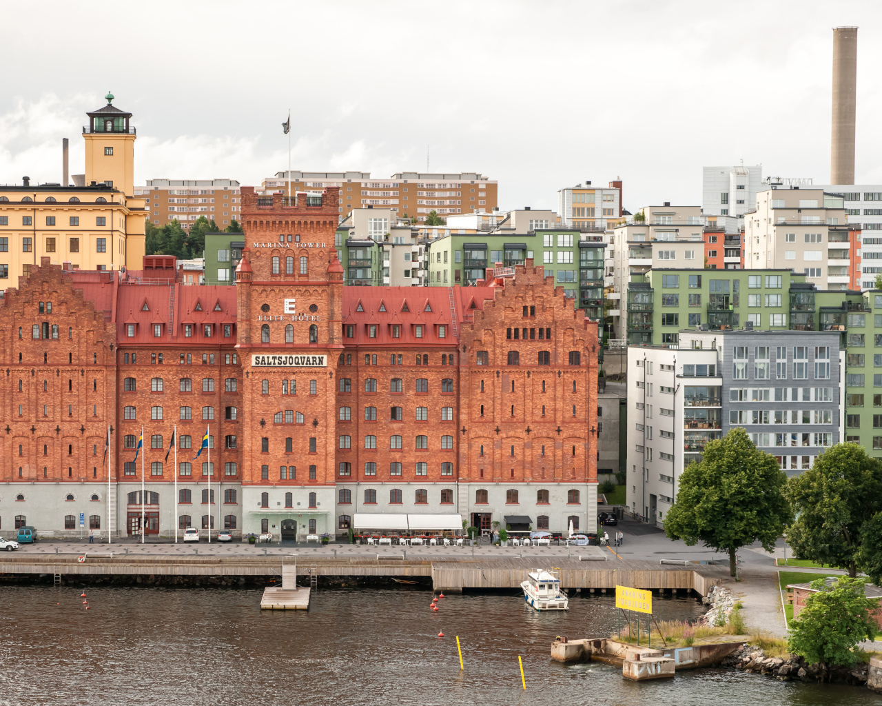 Красивый дом в городе Стокгольм, Швеция
