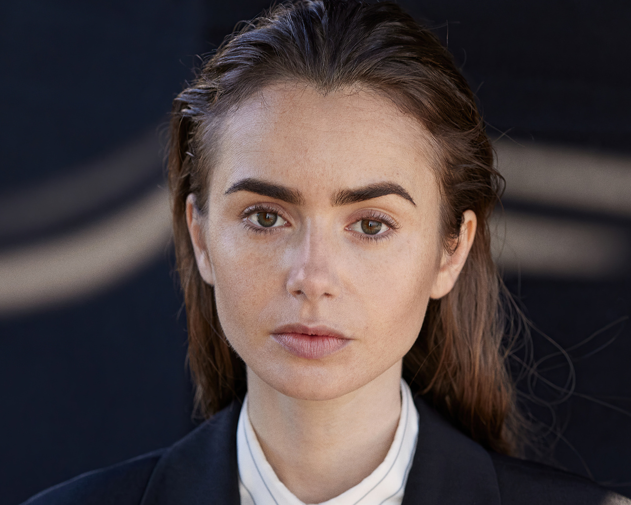 Американская актриса Лили Коллинз без макияжа