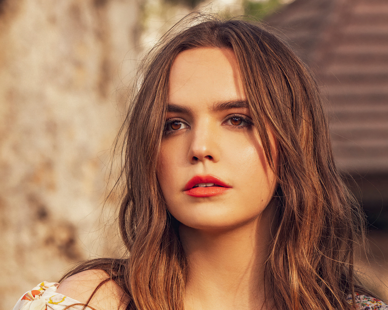 Американская кареглазая актриса Бэйли Мэдисон