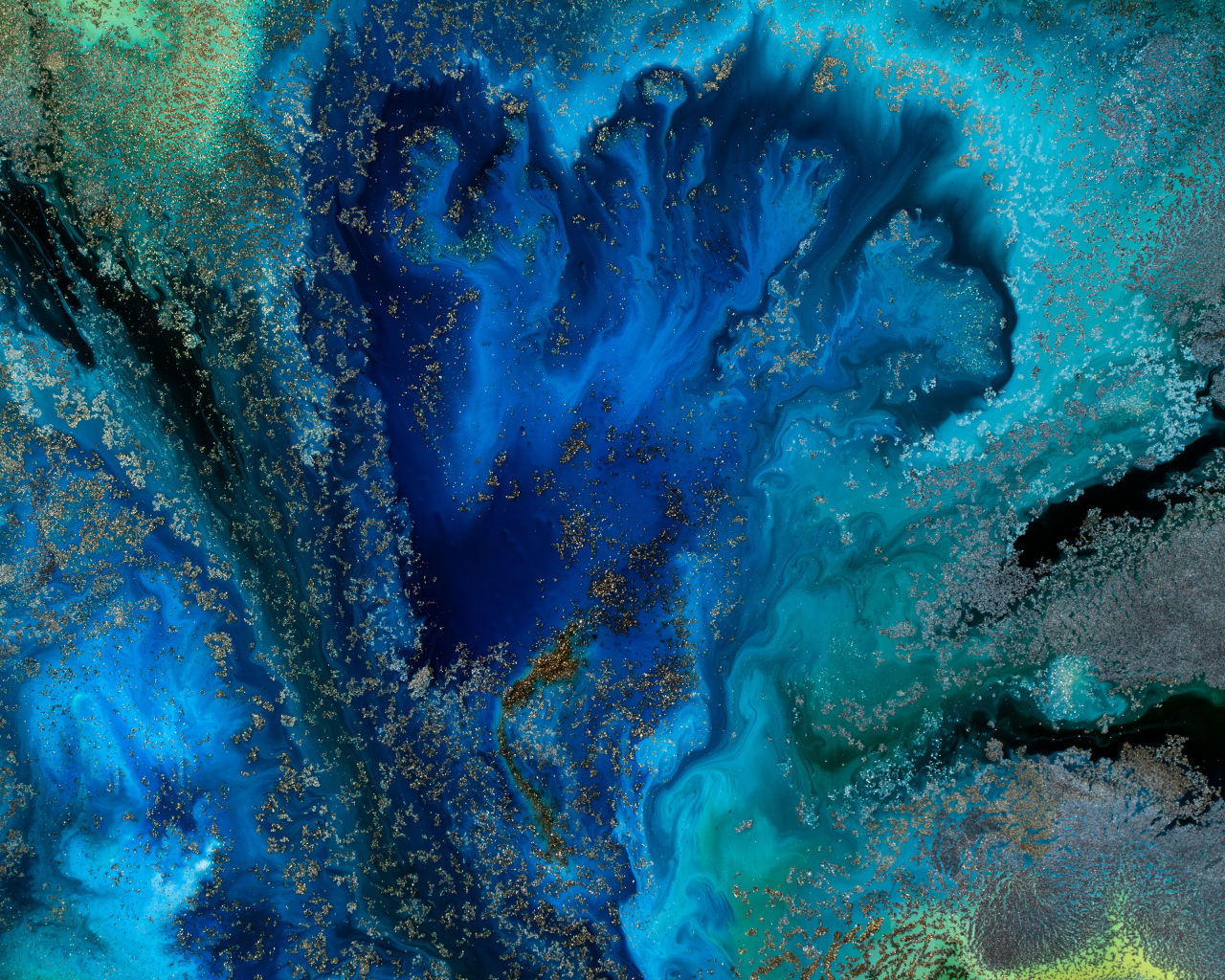 Разные оттенки голубой иллюзии