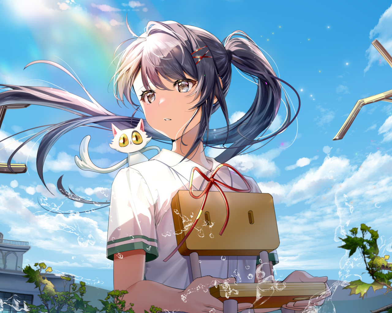 Девушка аниме с котенком на плече