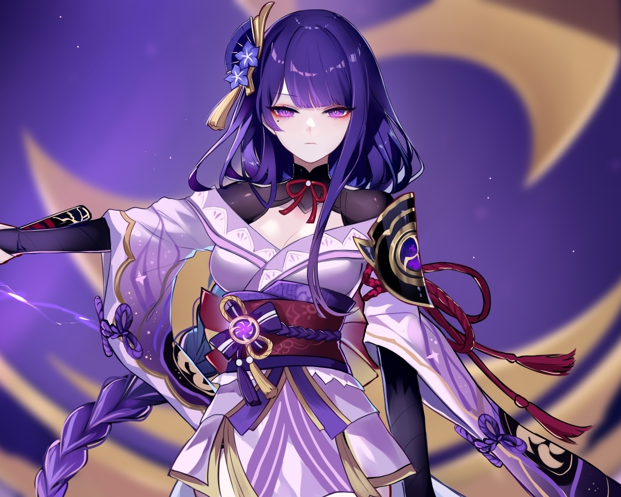Девушка аниме с фиолетовыми волосами держит мечи