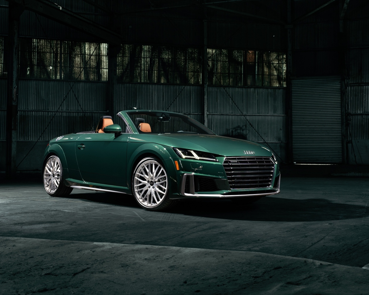 Зеленый кабриолет Audi TT Roadster Final Edition 2023  года