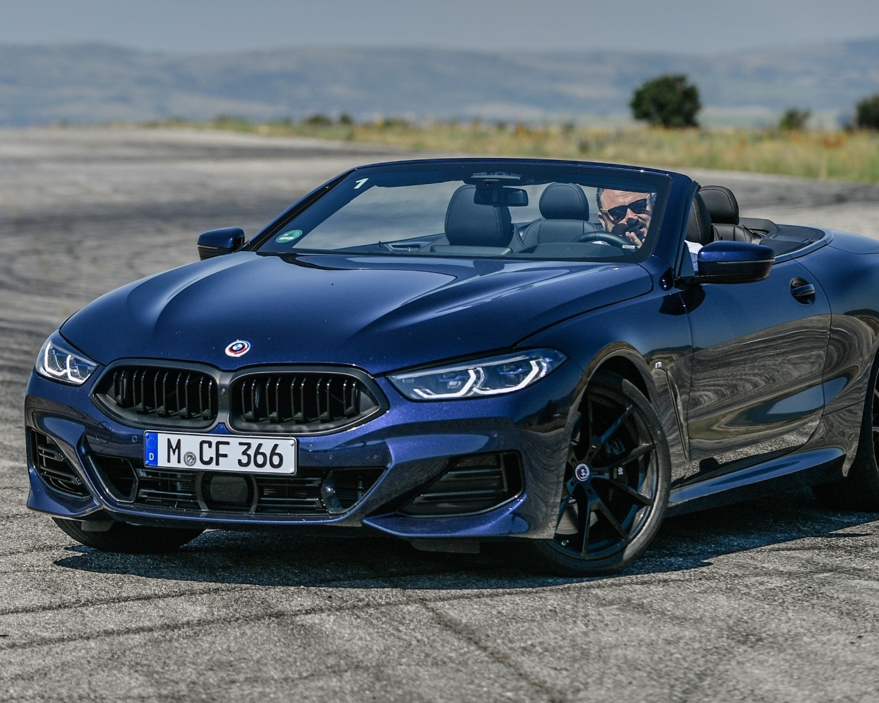 Спортивный кабриолет BMW 840i XDrive M