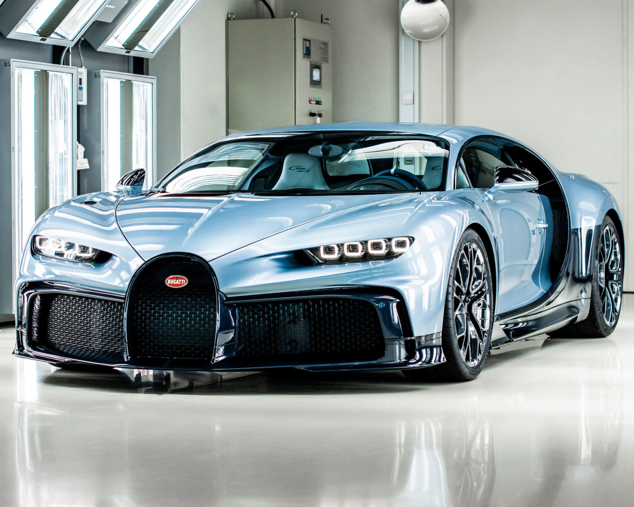 Выпуск автомобиля Bugatti Chiron