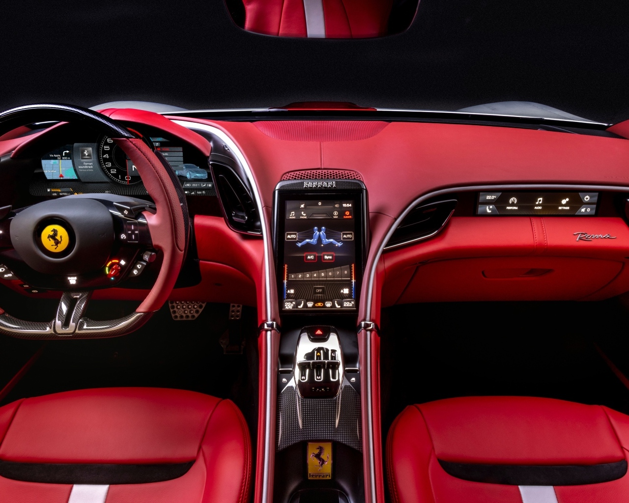 Красный кожаный салон автомобиля Ferrari Roma 30th Anniversary 2023 года