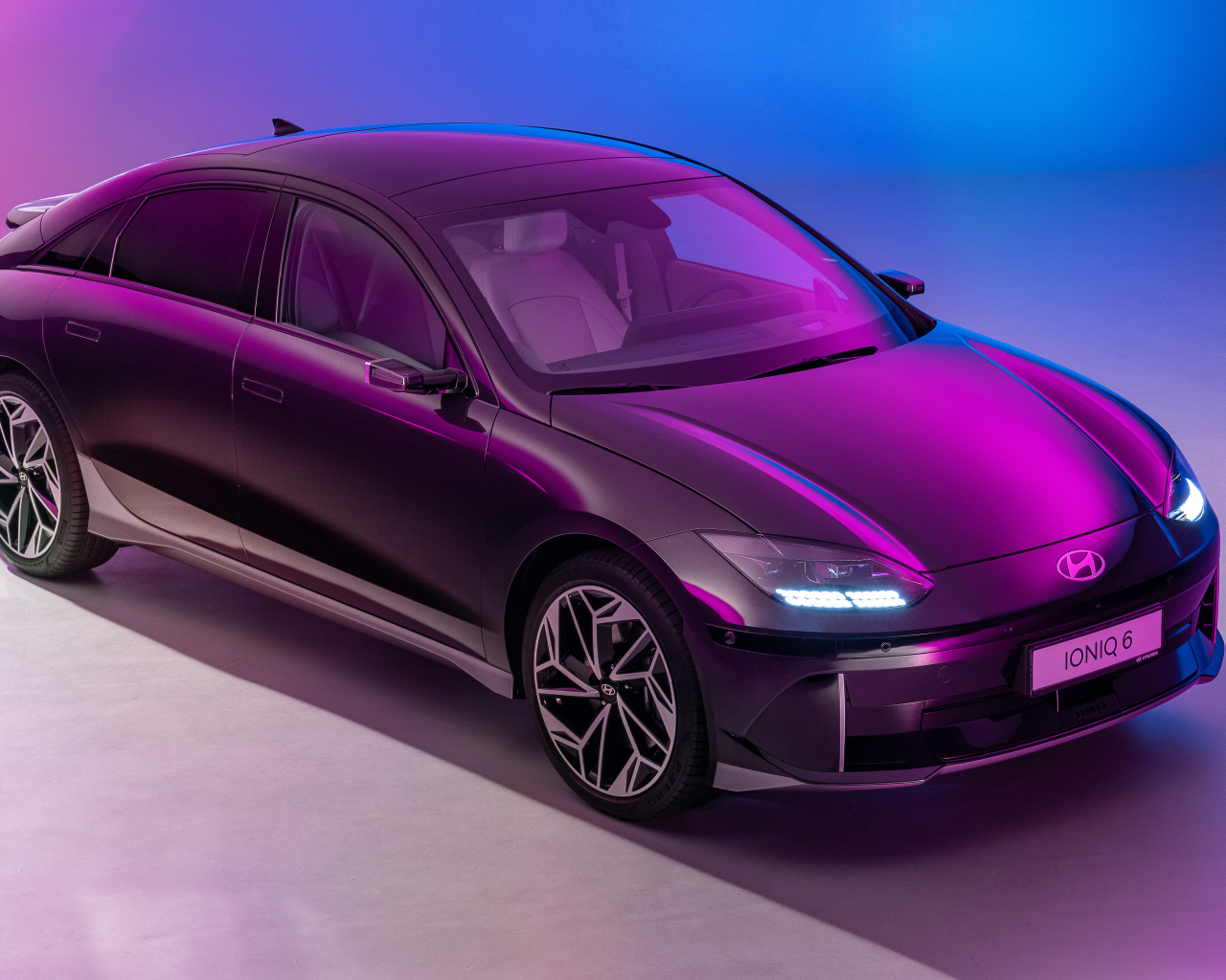 Автомобиль Hyundai IONIQ 6 2022 года