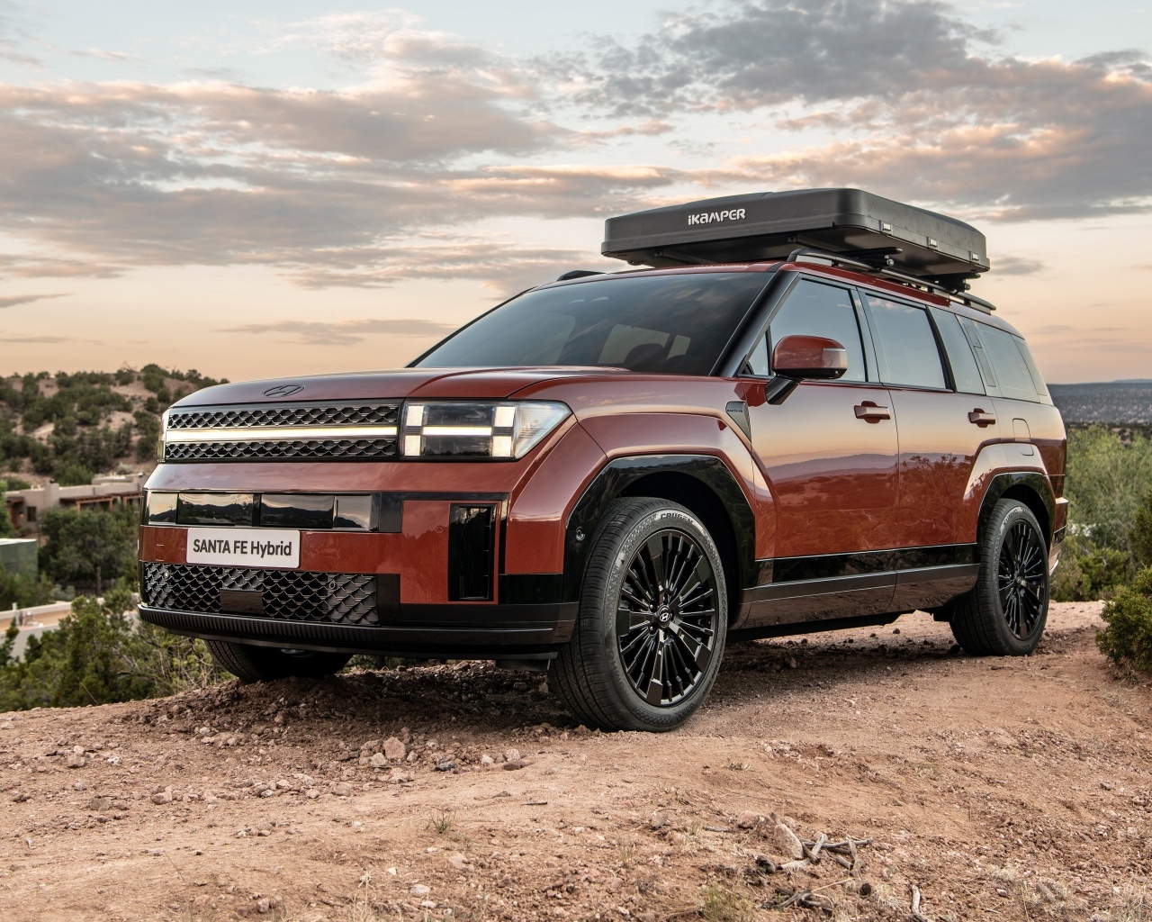 Автомобиль Hyundai Santa Fe Hybrid 2023 года