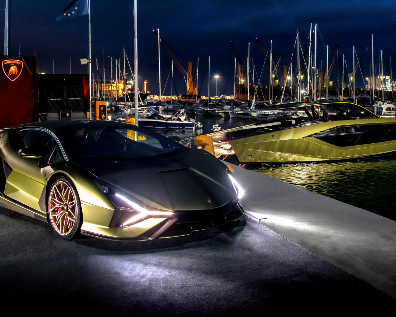 Автомобиль  Lamborghini 63 Lamborghini Sián  на пристани 