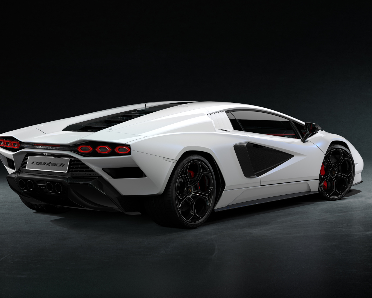 Автомобиль Lamborghini Countach LPI 800-4, 2023 года вид сзади