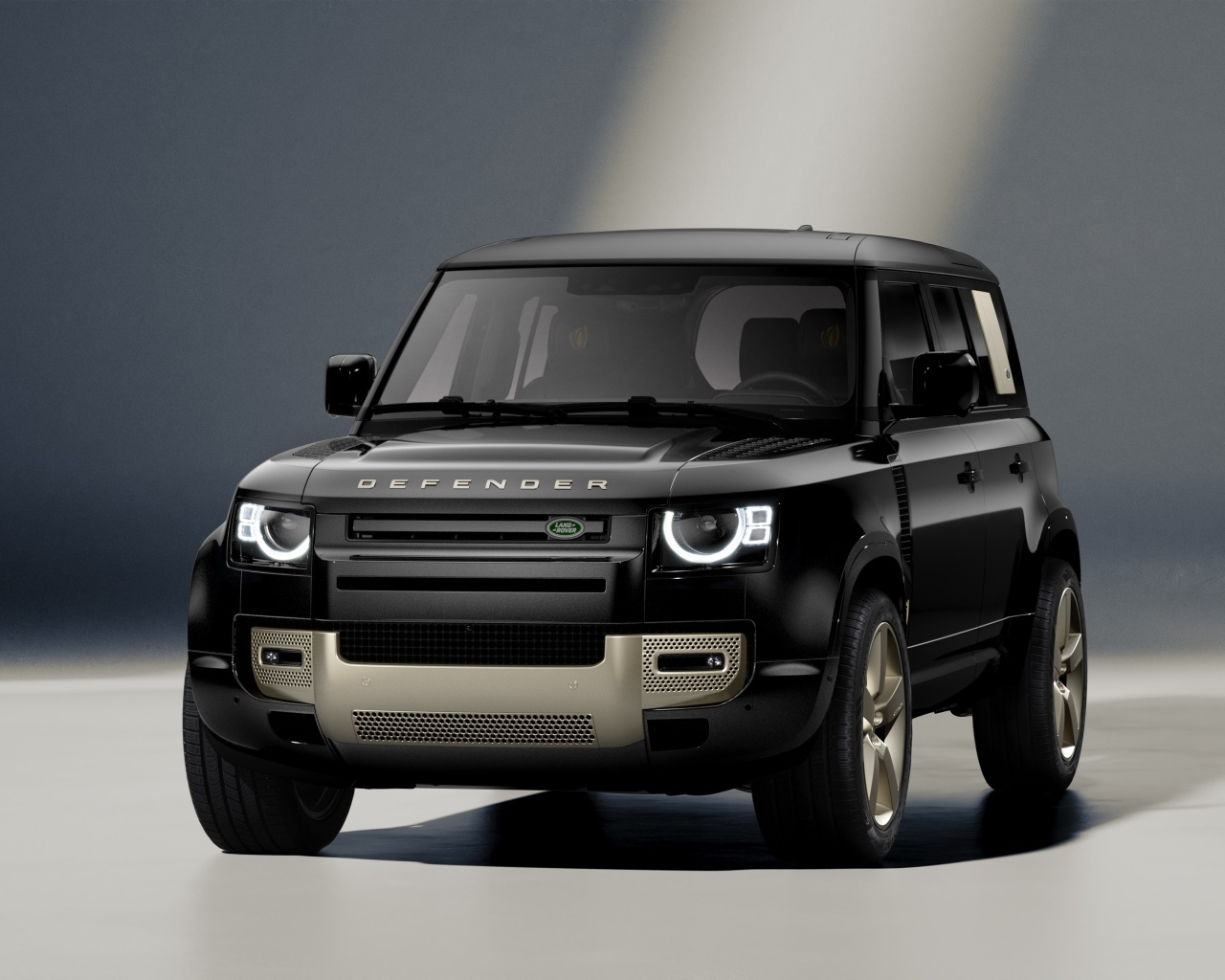 Черный внедорожник Land Rover Defender 110 Rugby World Cup 2023 года